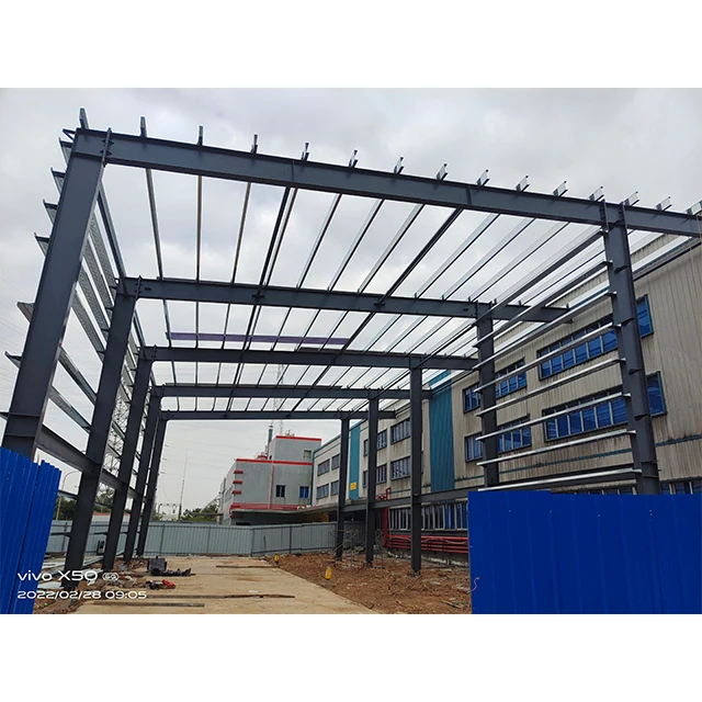 Kerangka baja tahan api Gedung penyimpanan Isolasi tersedia Mudah perakitan Gable atap Q235/Q345 Purlin