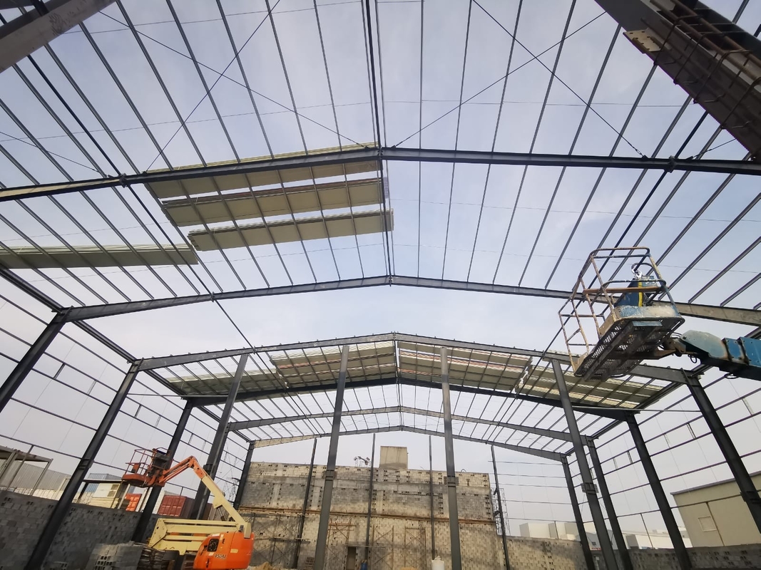 Bangunan bengkel struktur baja prefabrikasi untuk kandang kuda dan peternakan kuda