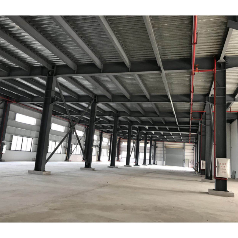 Q235 Bangunan struktur logam berat dengan pintu gulung listrik dan jendela paduan aluminium