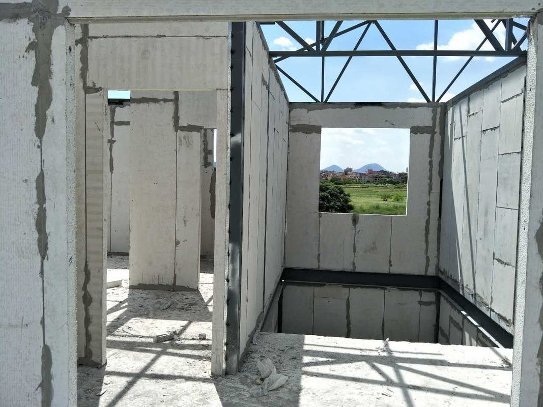 Kerangka Baja Ringan Keel Struktur Baja Prefabrikasi Villa Mewah Rumah Prefab Dua Lantai