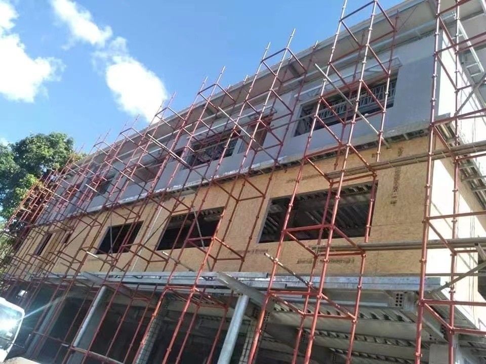 Isolasi Suara Atap Slope Villa Multi-Lantai Rumah Gauge Baja Ringan Untuk Rumah Sakit